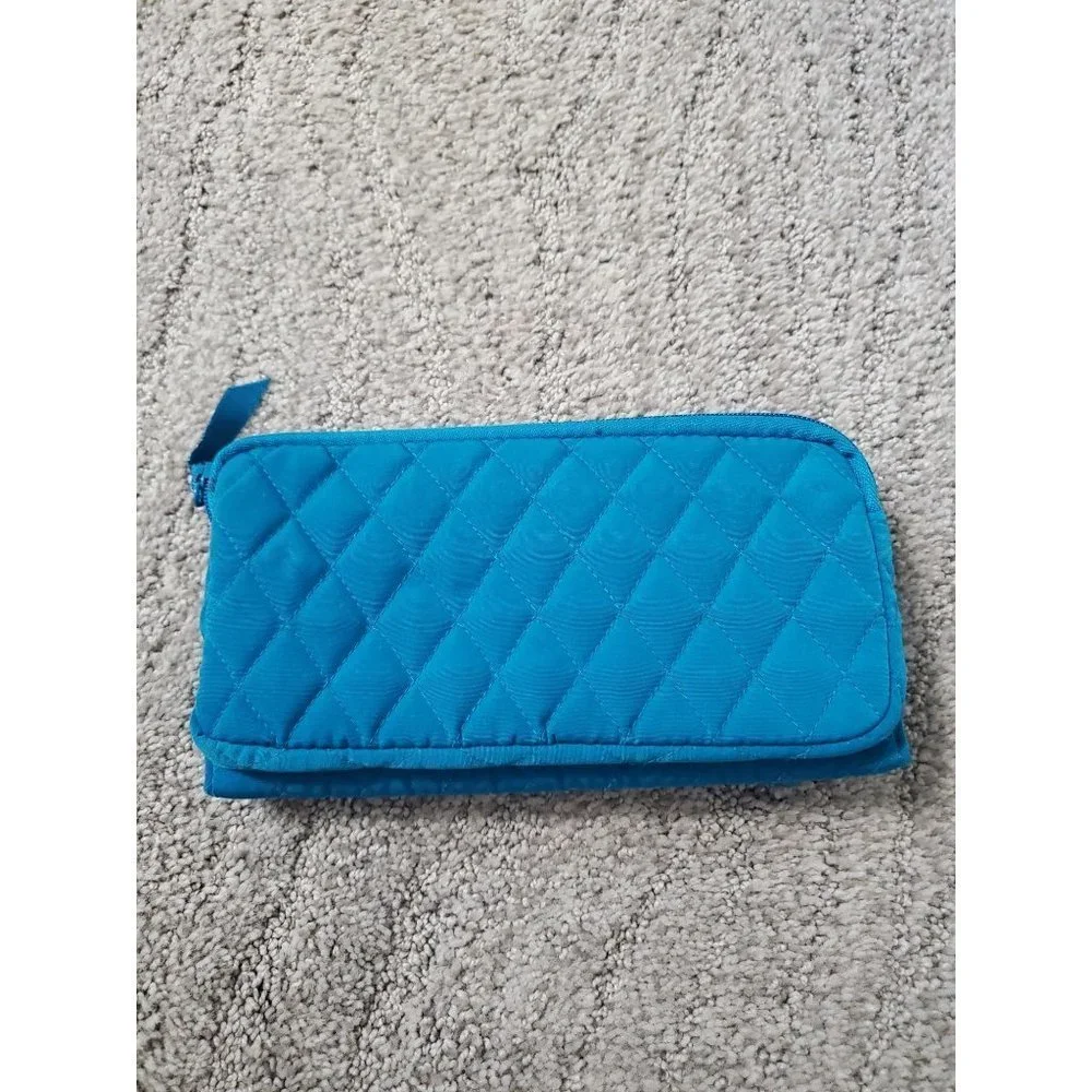 Vera Bradley 3 in 1 Crossbody/ Wristlet - Picture 3 of 5